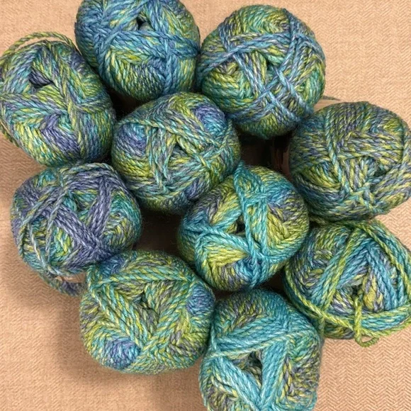 Lion Brand Tweed Stripes Yarn • Lakeside • Lot of 10 - Picture 8 of 8